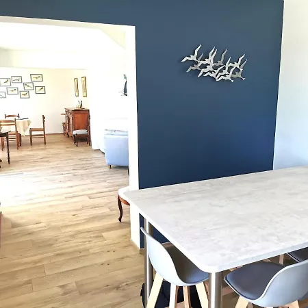 Port Jure Face A La Les Sables-dʼOlonne