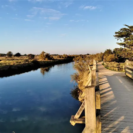 Port Jure Face A La Holiday home *