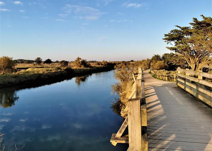 Port Jure Face A La בית נופש *