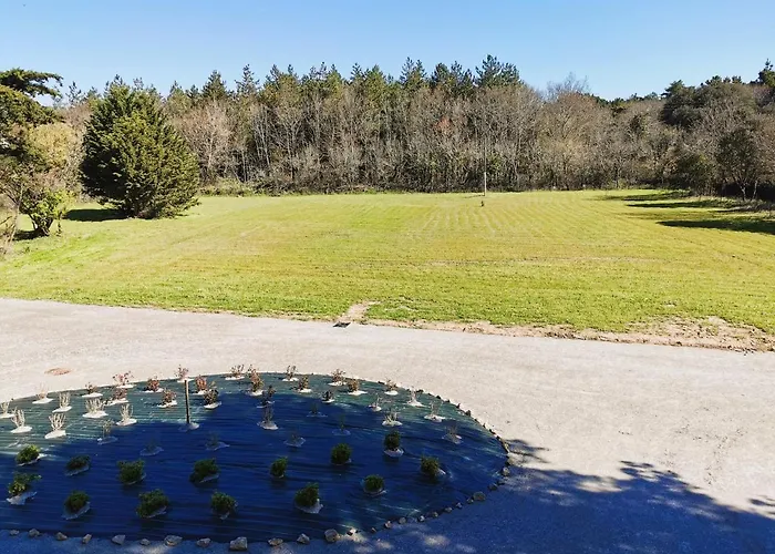 בית נופש Port Jure Face A La